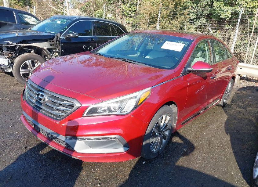 Photo 2 of 2016 Hyundai Sonata SPORT (VIN 5NPE34AF4GH377869)