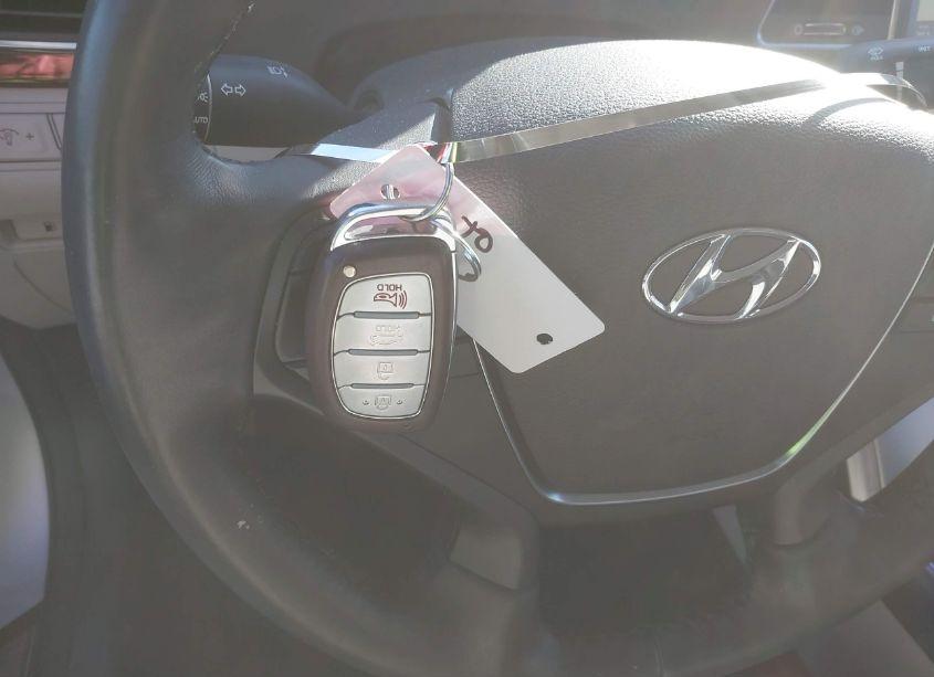 Photo 11 of 2016 Hyundai Sonata LIMITED (VIN 5NPE34AF4GH383400)