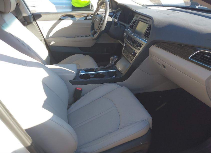 Photo 5 of 2016 Hyundai Sonata LIMITED (VIN 5NPE34AF4GH383400)