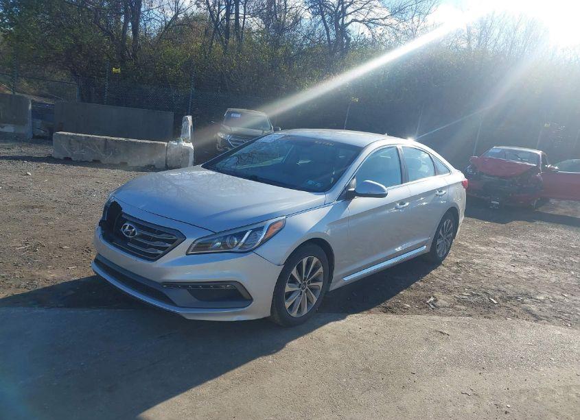 Photo 2 of 2016 Hyundai Sonata SPORT (VIN 5NPE34AF4GH429341)
