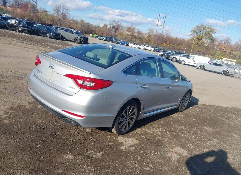 Photo 4 of 2016 Hyundai Sonata SPORT (VIN 5NPE34AF4GH429341)