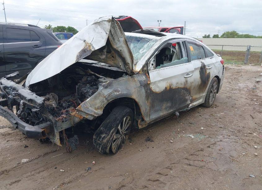 Photo 2 of 2017 Hyundai Sonata SPORT (VIN 5NPE34AF4HH456590)