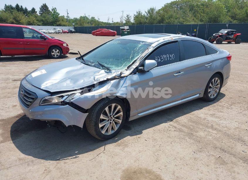 Photo 2 of 2017 Hyundai Sonata SPORT (VIN 5NPE34AF4HH566247)