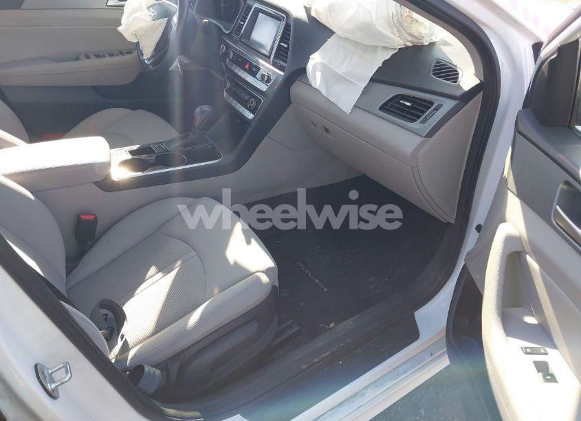 Photo 5 of 2018 Hyundai Sonata SEL (VIN 5NPE34AF4JH616912)