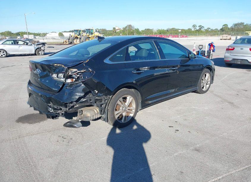 Photo 4 of 2018 Hyundai Sonata SPORT (VIN 5NPE34AF4JH635539)