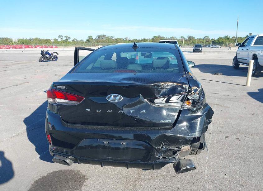 Photo 6 of 2018 Hyundai Sonata SPORT (VIN 5NPE34AF4JH635539)
