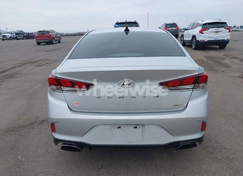 Photo 17 of 2018 Hyundai Sonata SPORT (VIN 5NPE34AF4JH639090)