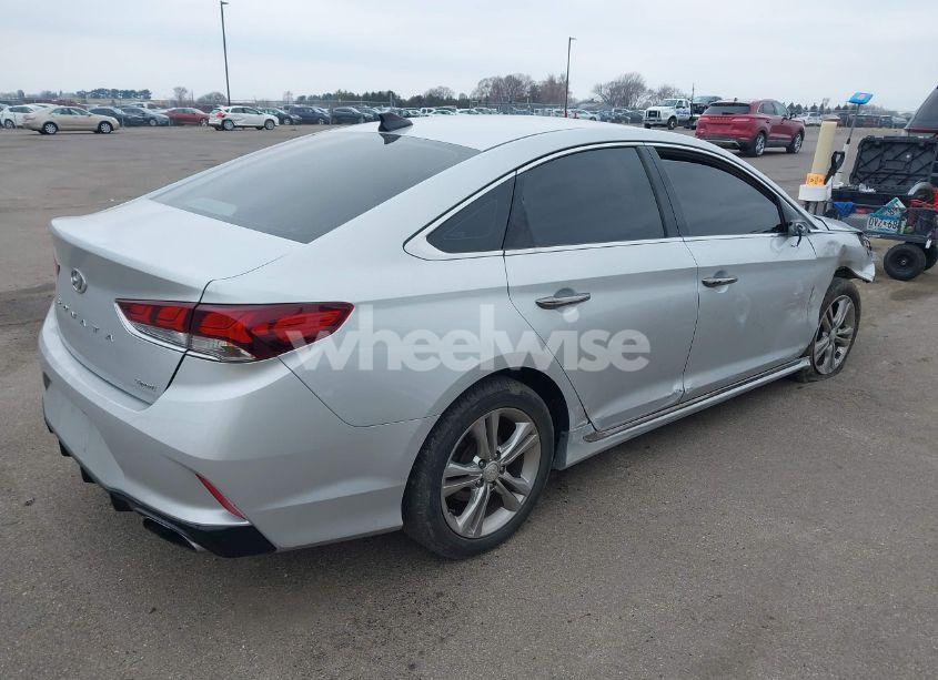 Photo 4 of 2018 Hyundai Sonata SPORT (VIN 5NPE34AF4JH639090)