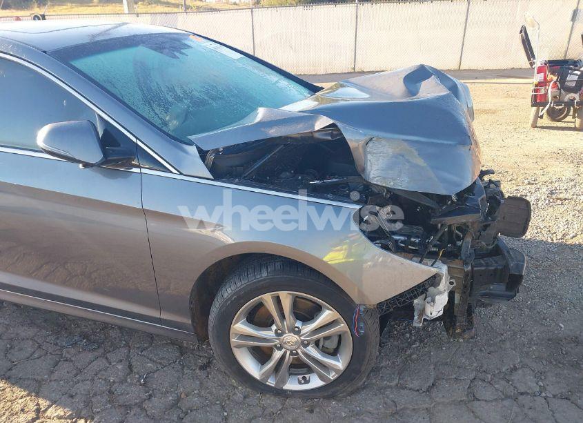 Photo 18 of 2018 Hyundai Sonata LIMITED (VIN 5NPE34AF4JH641275)