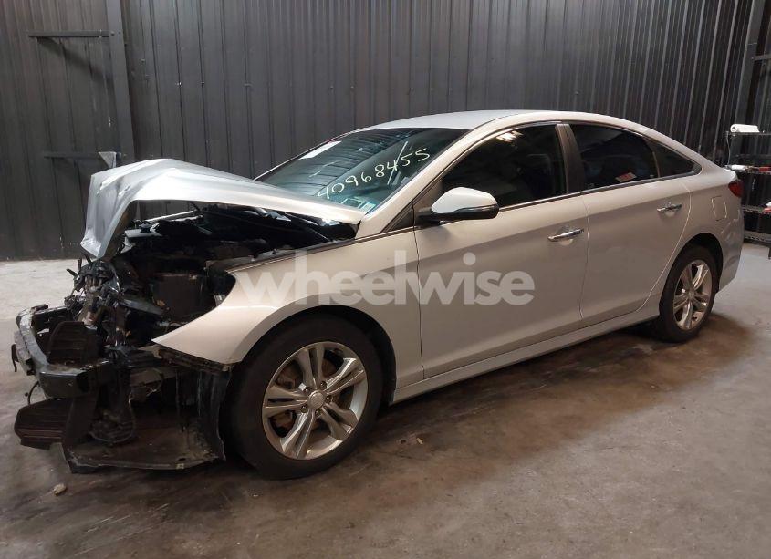 Photo 2 of 2018 Hyundai Sonata SEL (VIN 5NPE34AF4JH690640)