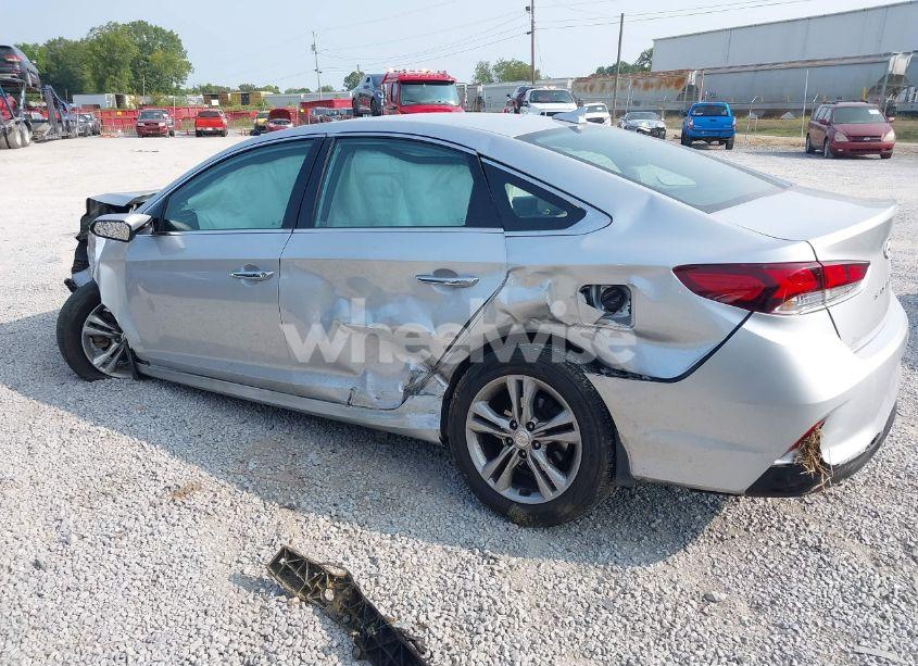Photo 3 of 2018 Hyundai Sonata LIMITED (VIN 5NPE34AF4JH691738)