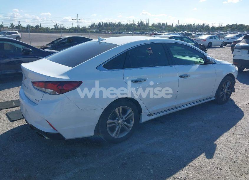 Photo 4 of 2018 Hyundai Sonata SPORT+ (VIN 5NPE34AF4JH701331)