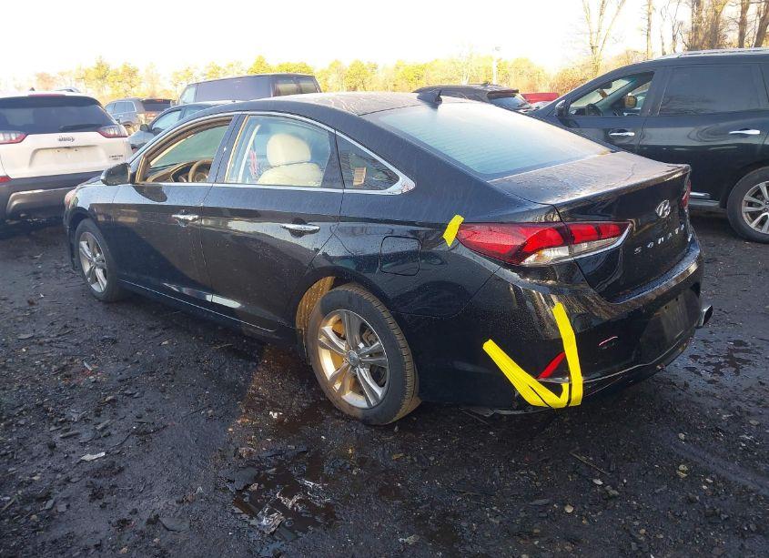 Photo 3 of 2019 Hyundai Sonata LIMITED (VIN 5NPE34AF4KH747243)