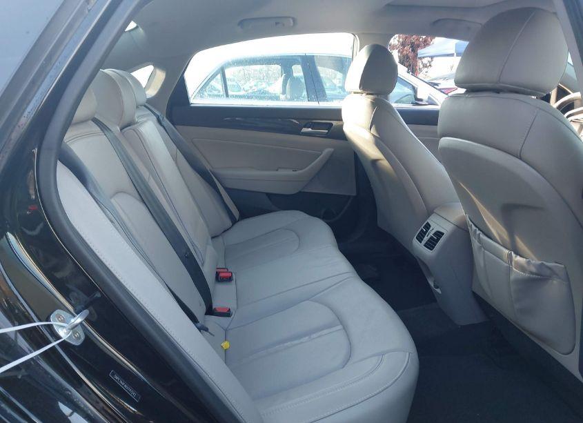 Photo 8 of 2019 Hyundai Sonata LIMITED (VIN 5NPE34AF4KH747243)