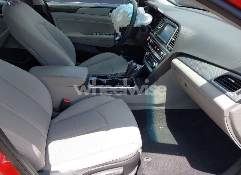 Photo 5 of 2019 Hyundai Sonata SEL (VIN 5NPE34AF4KH802628)