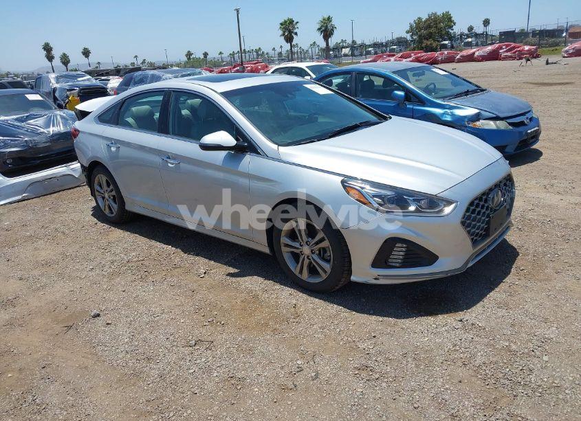 2019 Hyundai Sonata LIMITED (VIN 5NPE34AF4KH817775) main photo