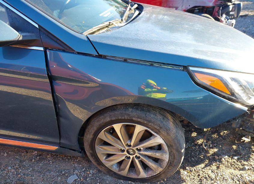 Photo 17 of 2015 Hyundai Sonata SPORT (VIN 5NPE34AF5FH043283)