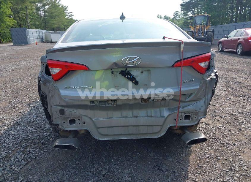 Photo 6 of 2015 Hyundai Sonata SPORT (VIN 5NPE34AF5FH078308)