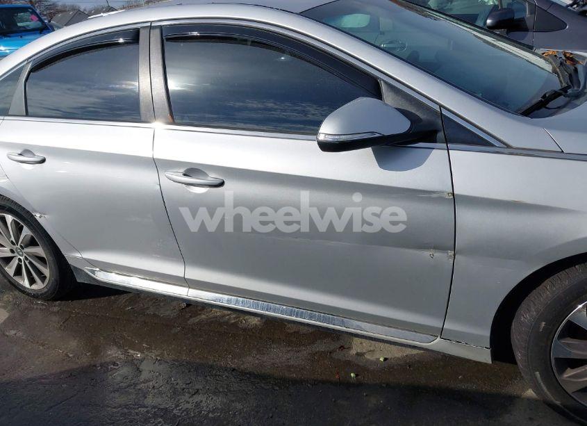 Photo 13 of 2015 Hyundai Sonata SPORT (VIN 5NPE34AF5FH089356)
