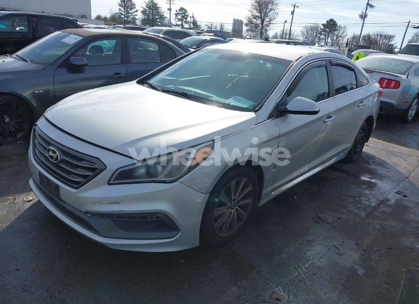 Photo 2 of 2015 Hyundai Sonata SPORT (VIN 5NPE34AF5FH089356)