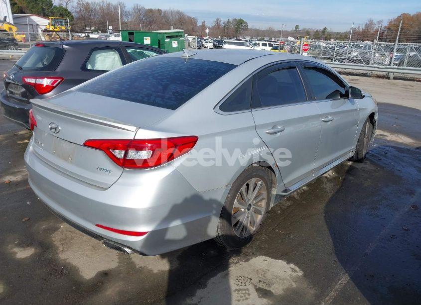 Photo 4 of 2015 Hyundai Sonata SPORT (VIN 5NPE34AF5FH089356)