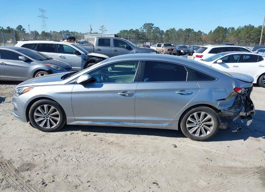 Photo 15 of 2015 Hyundai Sonata SPORT (VIN 5NPE34AF5FH095027)