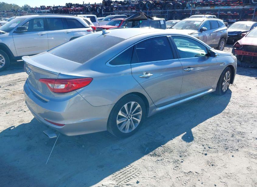 Photo 4 of 2015 Hyundai Sonata SPORT (VIN 5NPE34AF5FH095027)