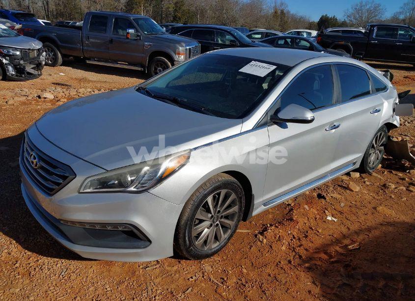 Photo 2 of 2015 Hyundai Sonata SPORT (VIN 5NPE34AF5FH217756)