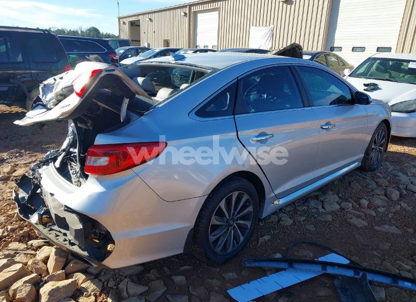 Photo 4 of 2015 Hyundai Sonata SPORT (VIN 5NPE34AF5FH217756)
