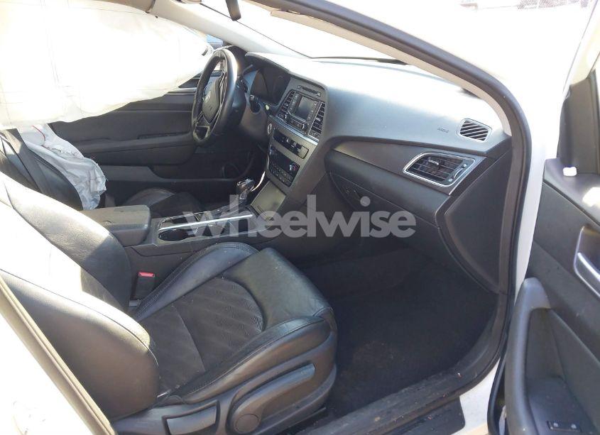 Photo 5 of 2015 Hyundai Sonata SPORT (VIN 5NPE34AF5FH242415)