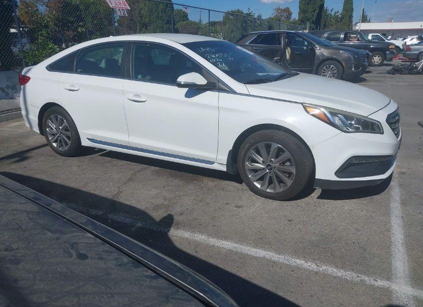 Photo 12 of 2015 Hyundai Sonata SPORT (VIN 5NPE34AF5FH257481)