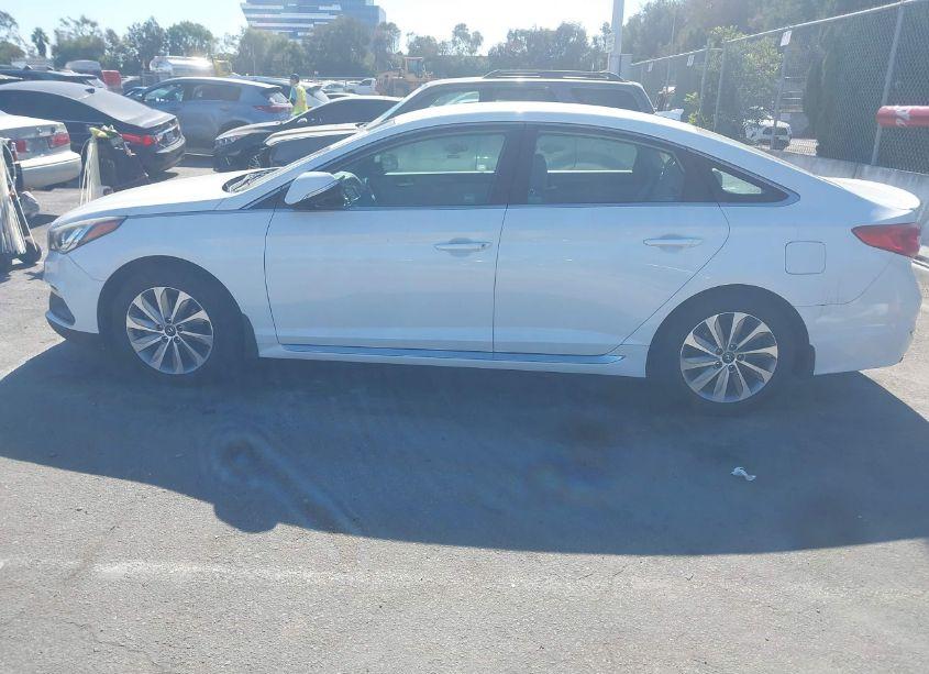 Photo 13 of 2015 Hyundai Sonata SPORT (VIN 5NPE34AF5FH257481)