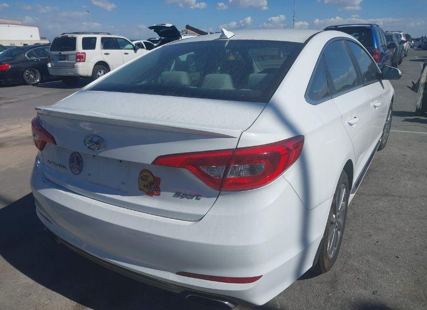 Photo 4 of 2015 Hyundai Sonata SPORT (VIN 5NPE34AF5FH257481)