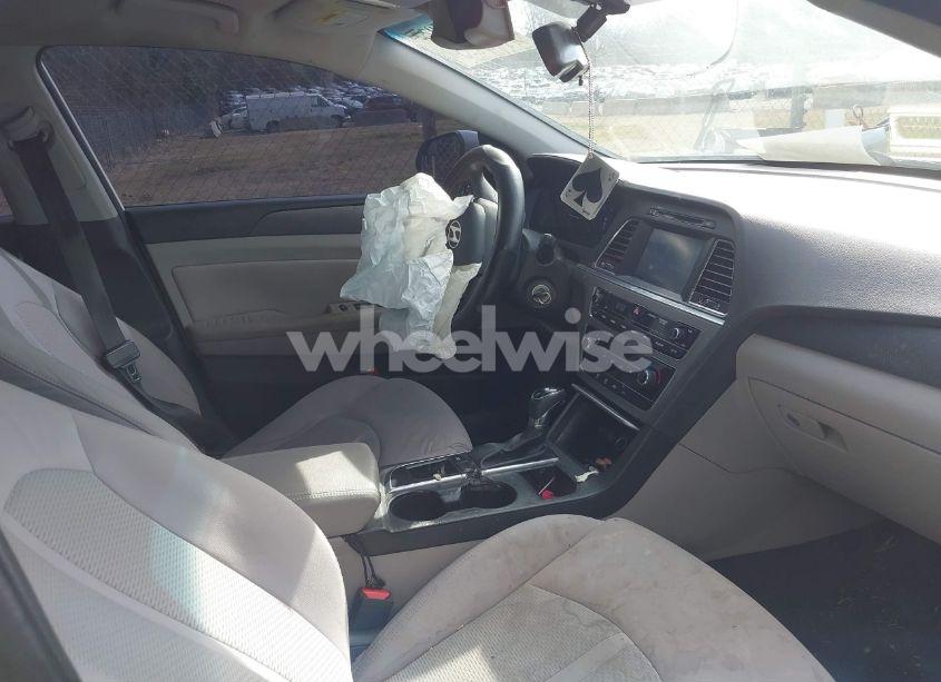 Photo 5 of 2016 Hyundai Sonata SPORT (VIN 5NPE34AF5GH267610)