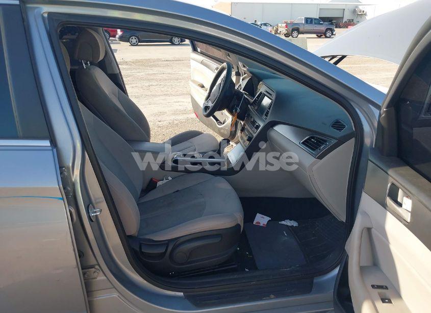 Photo 5 of 2016 Hyundai Sonata SPORT (VIN 5NPE34AF5GH313310)