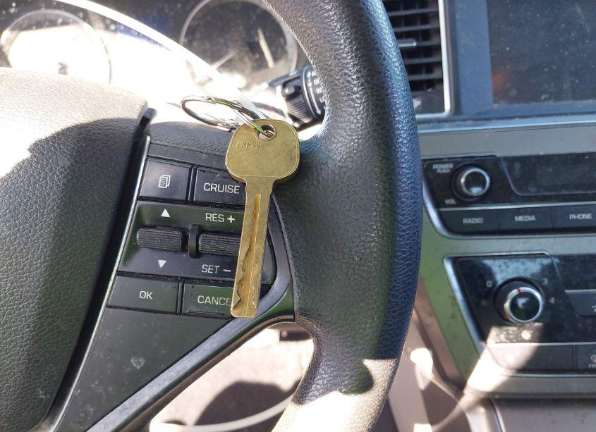 Photo 11 of 2016 Hyundai Sonata SPORT (VIN 5NPE34AF5GH321701)