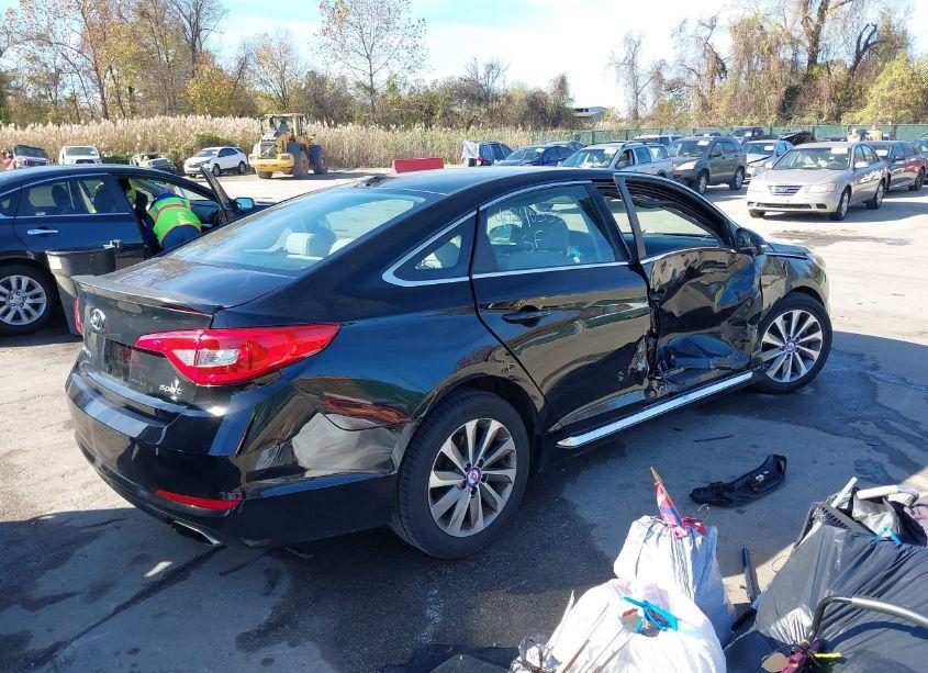 Photo 4 of 2016 Hyundai Sonata SPORT (VIN 5NPE34AF5GH321701)