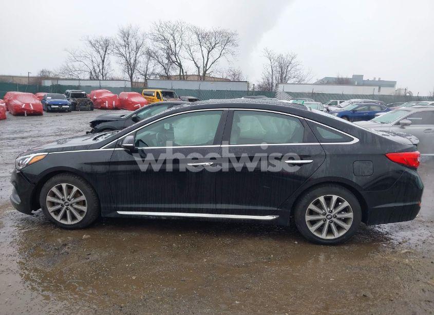 Photo 13 of 2016 Hyundai Sonata LIMITED (VIN 5NPE34AF5GH329717)