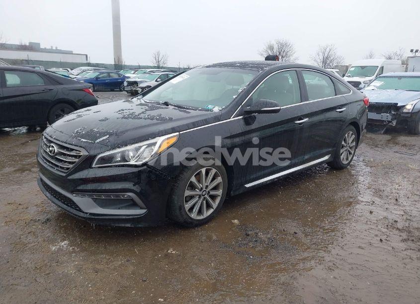 Photo 2 of 2016 Hyundai Sonata LIMITED (VIN 5NPE34AF5GH329717)