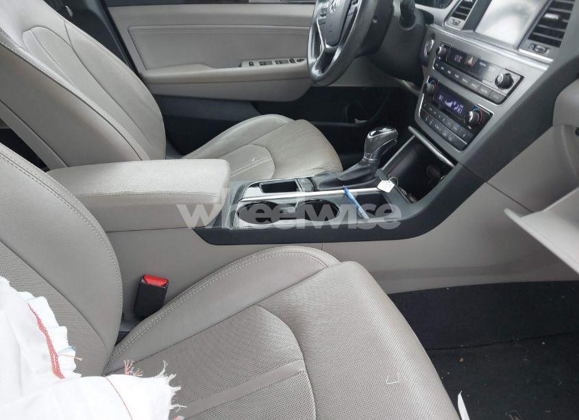 Photo 5 of 2016 Hyundai Sonata LIMITED (VIN 5NPE34AF5GH329717)