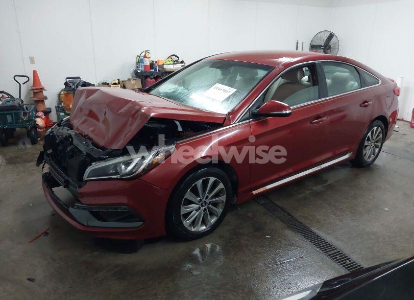 Photo 2 of 2016 Hyundai Sonata SPORT (VIN 5NPE34AF5GH333041)