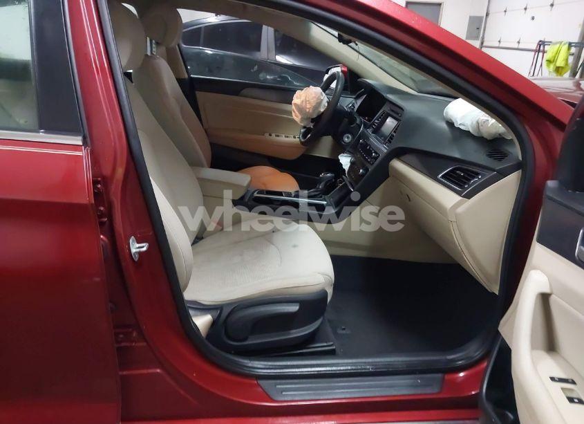 Photo 5 of 2016 Hyundai Sonata SPORT (VIN 5NPE34AF5GH333041)