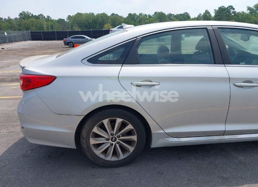 Photo 18 of 2016 Hyundai Sonata SPORT (VIN 5NPE34AF5GH339485)