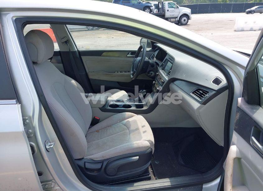 Photo 5 of 2016 Hyundai Sonata SPORT (VIN 5NPE34AF5GH339485)