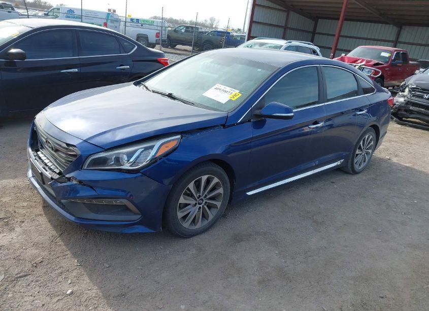 Photo 2 of 2016 Hyundai Sonata SPORT (VIN 5NPE34AF5GH353760)