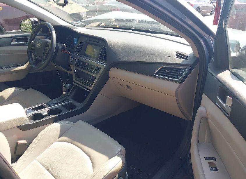 Photo 5 of 2016 Hyundai Sonata SPORT (VIN 5NPE34AF5GH423631)