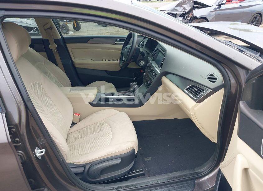 Photo 5 of 2017 Hyundai Sonata SPORT (VIN 5NPE34AF5HH459093)