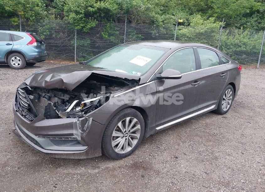Photo 2 of 2017 Hyundai Sonata SPORT (VIN 5NPE34AF5HH460681)