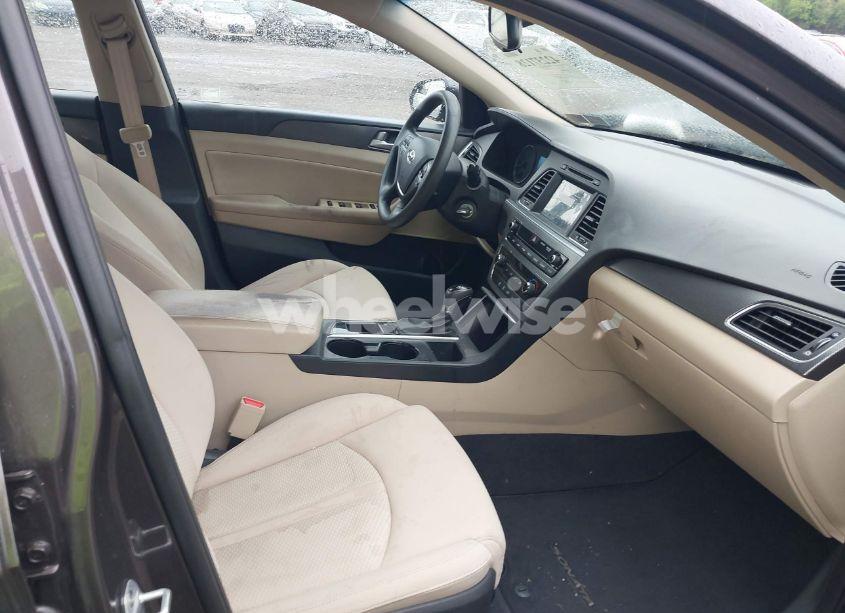 Photo 5 of 2017 Hyundai Sonata SPORT (VIN 5NPE34AF5HH460681)