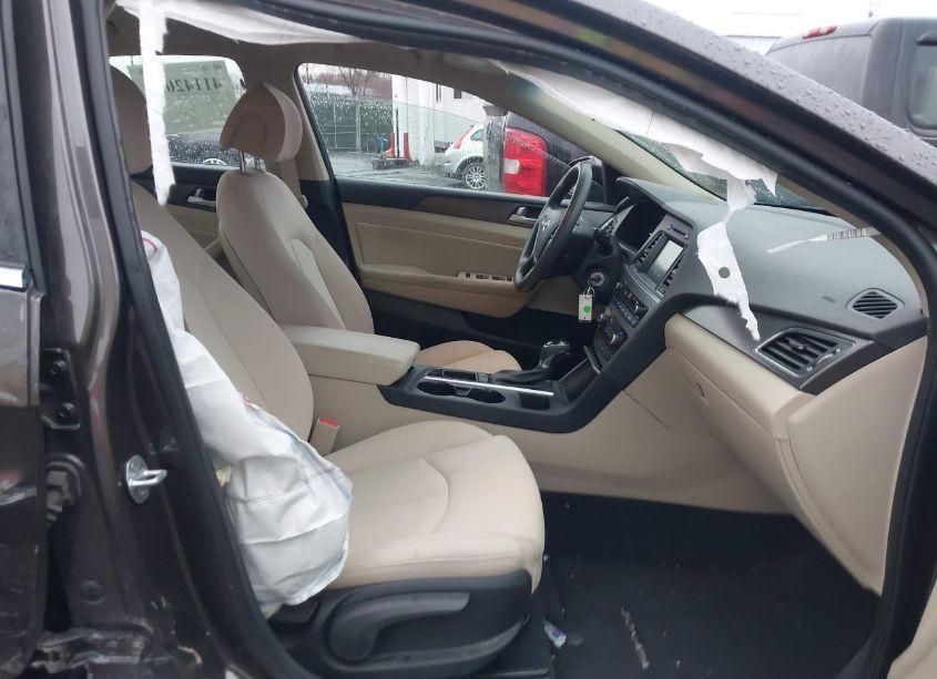Photo 5 of 2017 Hyundai Sonata SPORT (VIN 5NPE34AF5HH478548)
